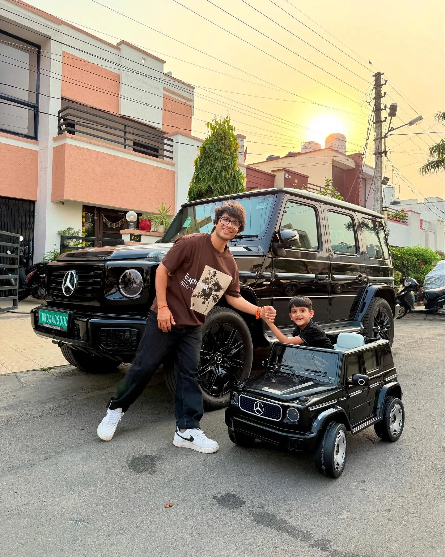 is sourav joshi married