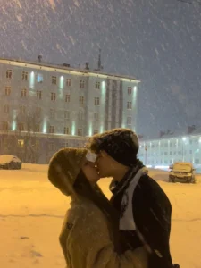 what is a snowball kiss meaning