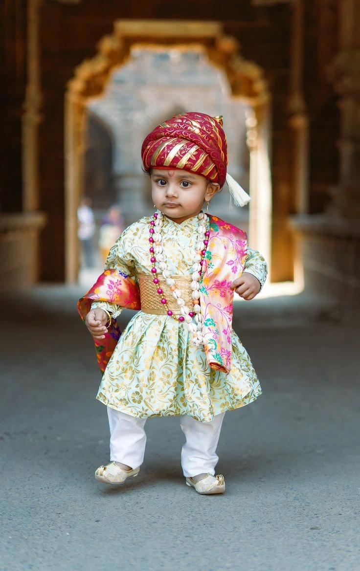 राजघराण्यातील मुलांची नावे